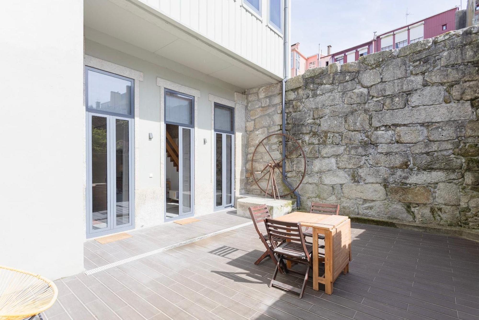 Liiiving In Porto - Terrace & Sunny Apartment Buitenkant foto